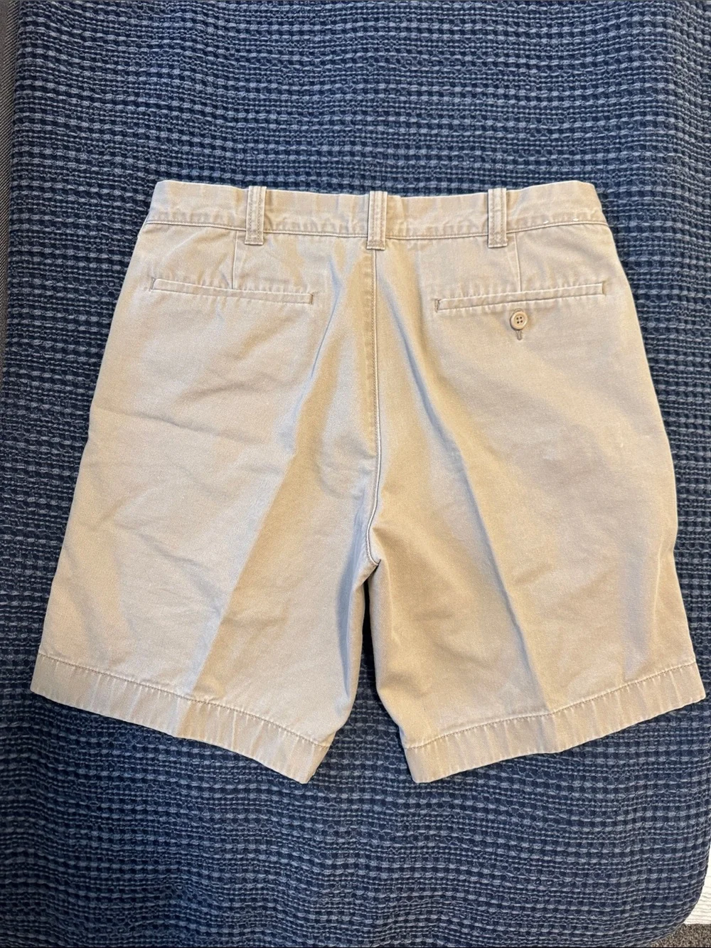 J. Crew Vintage Men’s Flat Front Khaki Chino Shorts, sz 32, 8” inseam, tan/beige